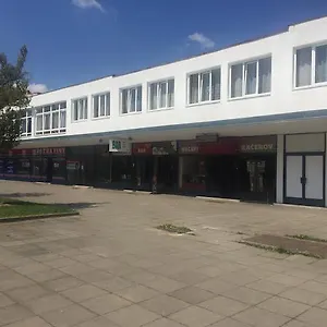 https://hotel-kacerov.praguehotelsweb.com